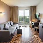 Clarion Le Parc De L'escale تولوز