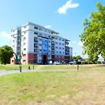 Hotel Clarion Le Parc De L'escale 4*