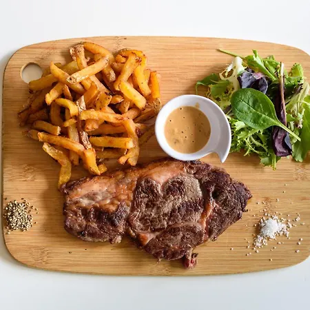 Clarion Le Parc De L'escale 4*