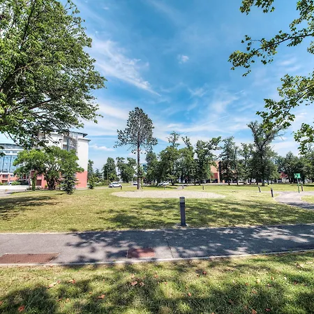 Clarion Aparthotel Toulouse Le Parc De L'Escale 4*