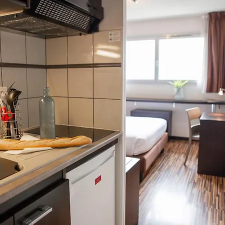 Zenitude Hotel-Residences Toulouse Le Parc De L'Escale 4*