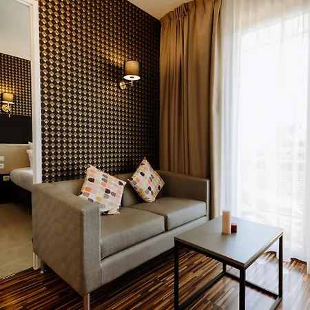 Zenitude Hôtel-Résidences Clarion Toulouse Le Parc de l'Escale 4* Toulouse