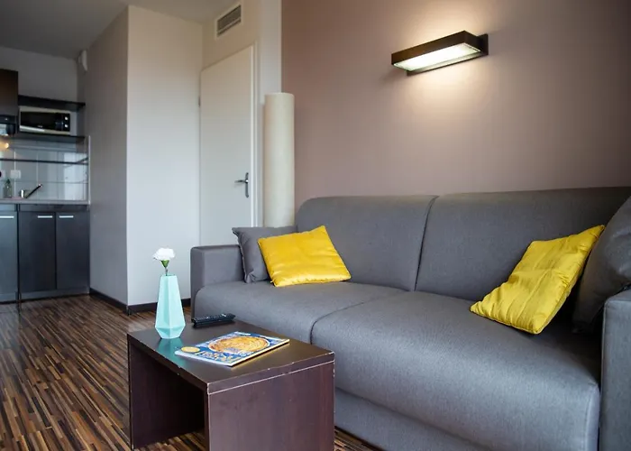 Clarion Le Parc De L'escale Hotel 4*