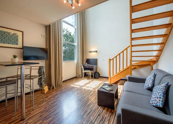 ホテル Clarion Le Parc De L'escale トゥールーズ