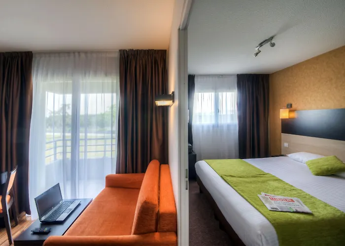 ホテル Clarion Le Parc De L'escale 4*