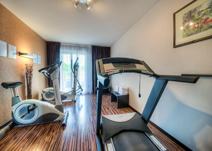 Clarion Le Parc De L'escale