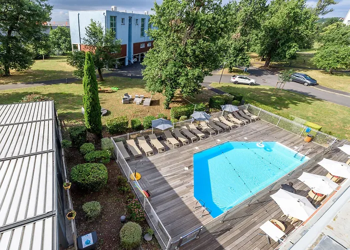 Hotel Clarion Le Parc De L'escale 4*