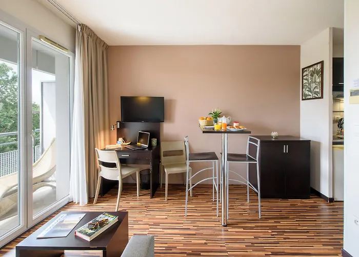 Clarion Le Parc De L'escale 4*