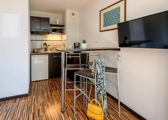 Clarion Le Parc De L'escale 4* トゥールーズ