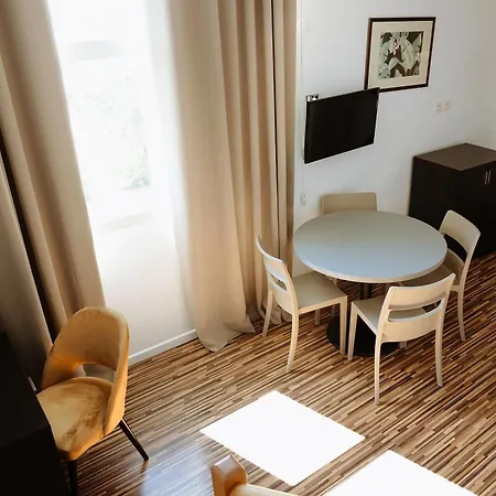 Apart Otel Clarion Le Parc De L'escale