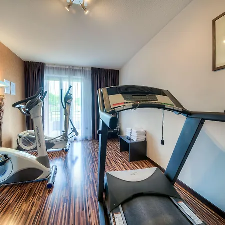 Zenitude Hôtel-résidences Le Parc De L'escale