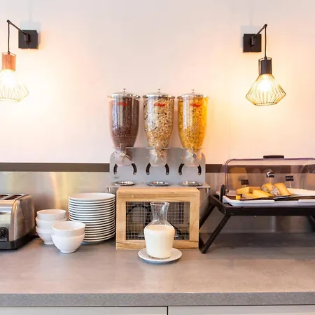 Hotel Zenitude Hôtel-résidences Le Parc De L'escale